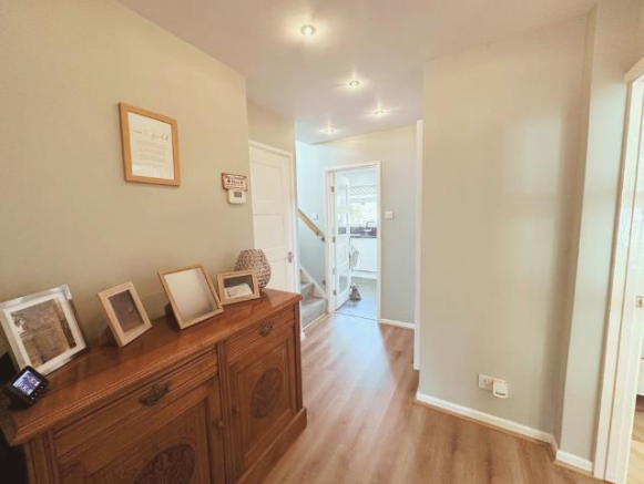 Woodfield Lane, Stowmarket photo 4
