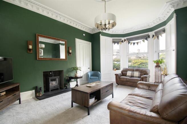 sitting room (1).jpg