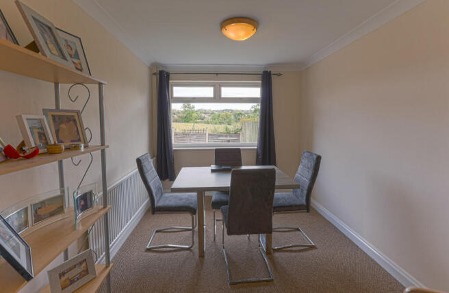 3 bed Semi-Detached for sale Image 5