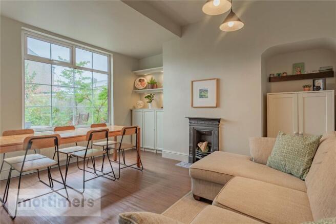 Sitting/Dining Room