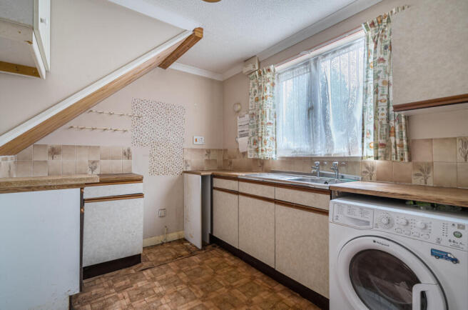 1410328-14-698b49...