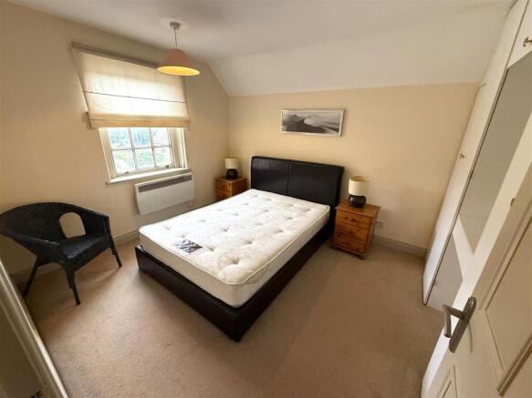 2 bed House to rent Image 8