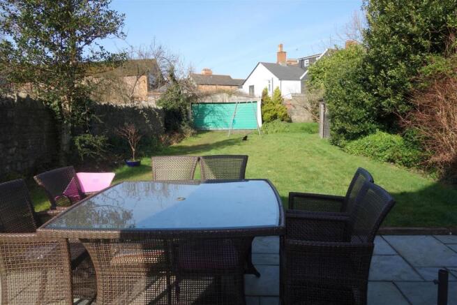 rear garden1.JPG