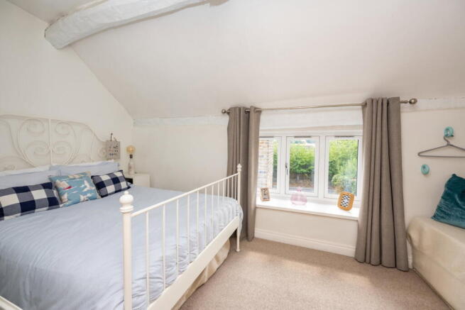 3 bed Cottage for sale Image 12