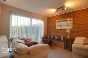 24, Harwood Close, Arnold NG5 8AB