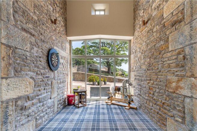 6 bed Barn Conversion for sale Image 11