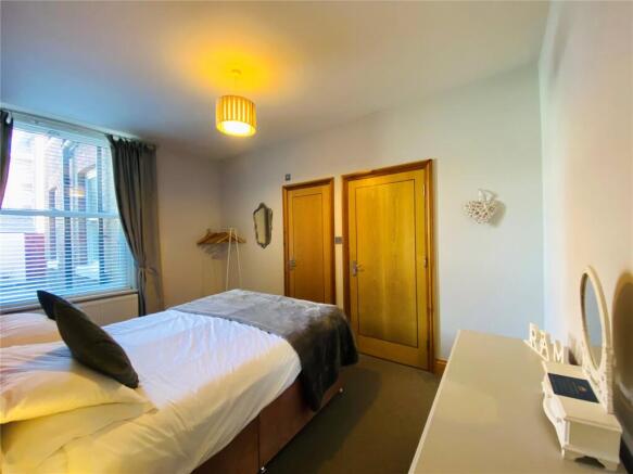 2 bed Flat for sale Image 10