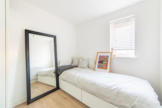 2 bed Apartment for sale Image 9