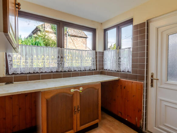 4 bed Character Property for sale Image 4