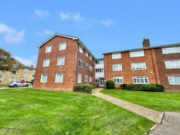25, Meadway Court, Southwick BN42 4SL
