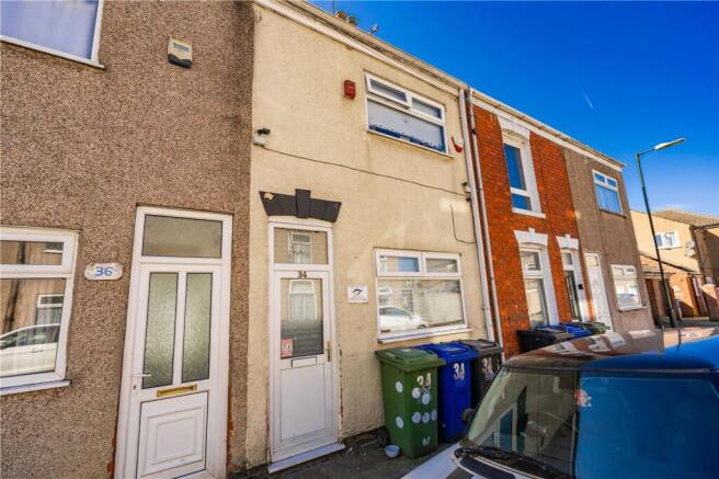 3-bed house on Hildyard Street, Grimsby, DN32, £55,000