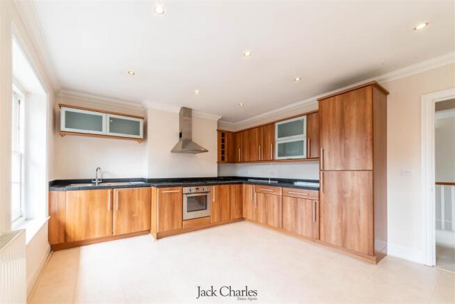 5 Elmfield House_-8.jpg