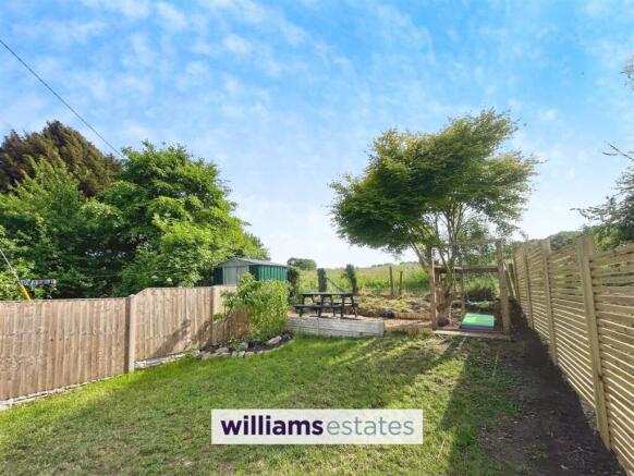 Rear Garden & Views