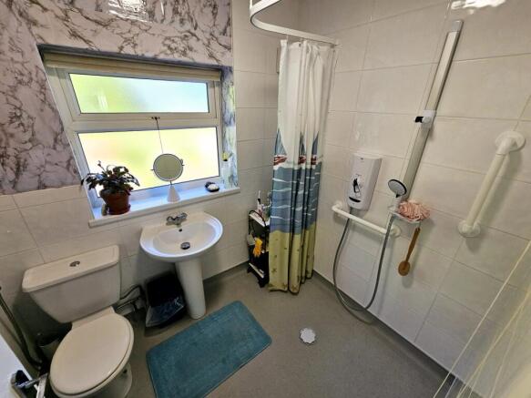 3 bed Terraced for sale Image 10