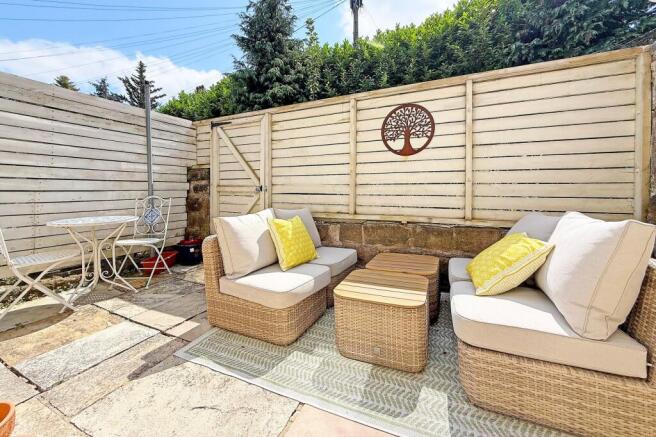 4 bed Terraced for sale Image 5