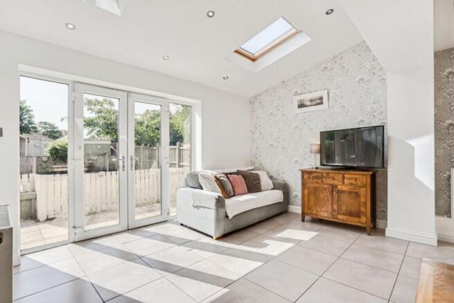 3 bed Semi-Detached for sale Image 4