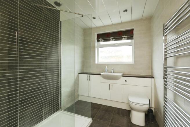 2 bed Detached Bungalow for sale Image 12