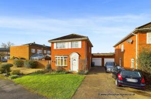 6, Shaftesbury Crescent, Laleham TW18 1QW