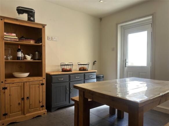 2 bed Terraced for sale Image 8