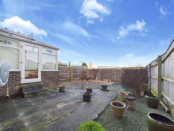 garden 1.jpg