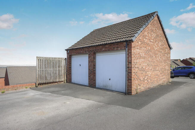 4 bed Terraced for sale Image 4