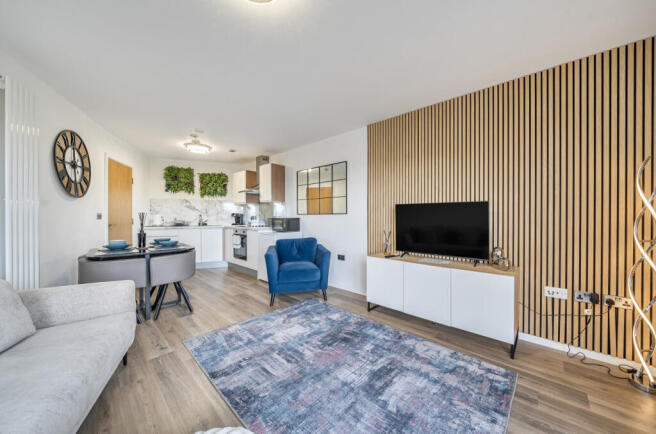 1410245-7-698f397...