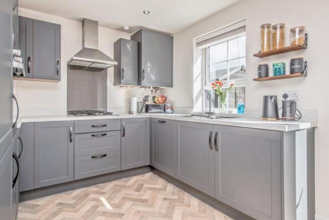 3 bed Semi-Detached for sale Image 7