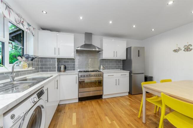 4ParkinsonClose-5.jpg