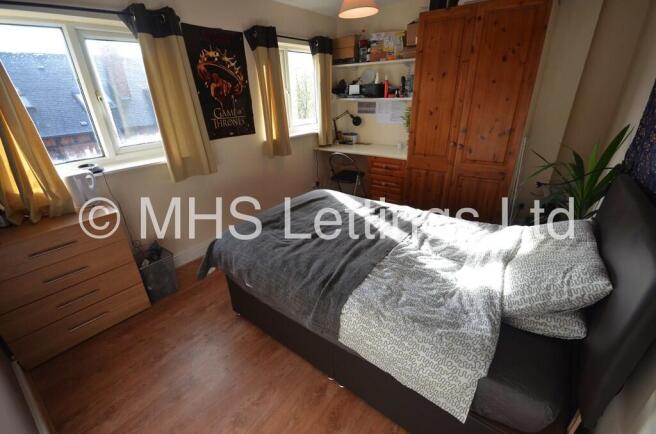 4 bed Terraced to rent Image 7