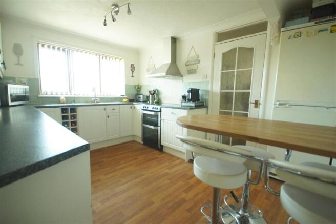 Kitchen / Breakfast Room