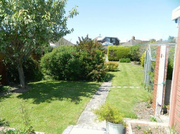 Rear garden photo 3