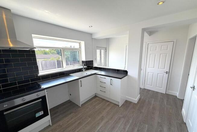 Kitchen 2nd.jpg
