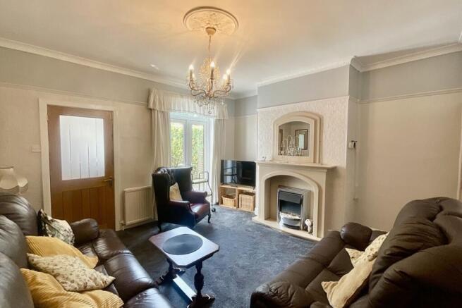 4 bed Semi-Detached for sale Image 8
