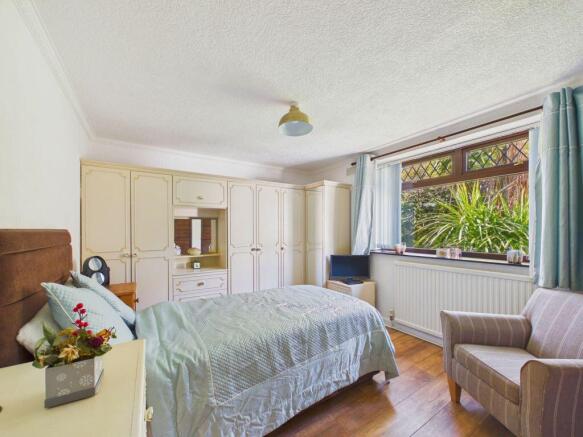2 bed Detached Bungalow for sale Image 6