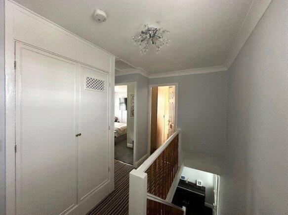 3 bed Terraced for sale Image 6