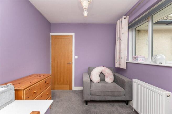 4 bed Semi-Detached for sale Image 12