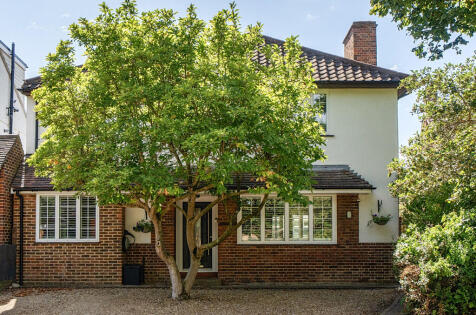 Priestlands Park Road, Sidcup, DA15 7HJ