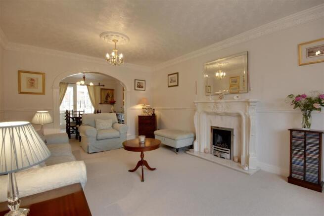 Lounge - Alternative View
