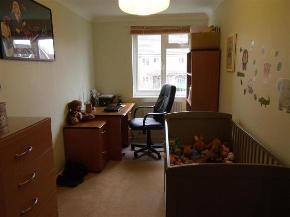 Bedroom 2 / Study