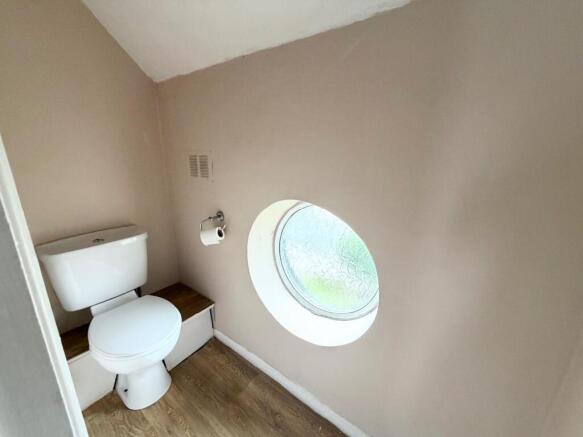 3 bed Semi-Detached for sale Image 12