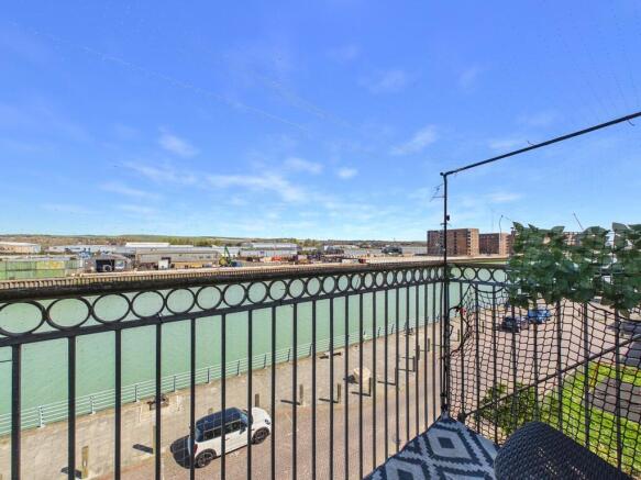 CAM03519G0-PR0505...