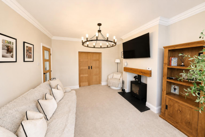 3 bed Semi-Detached for sale Image 9