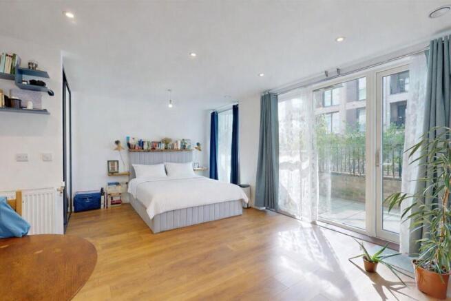 Beckton, E6, Studio For Sale By Barrain London Est