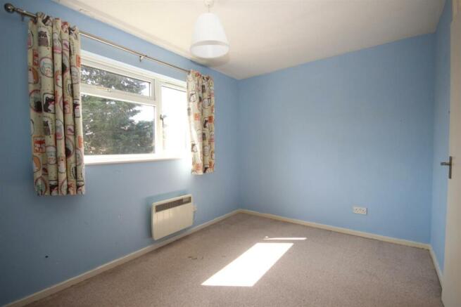 BEDROOM 2