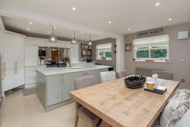 Elmfield Road, Alderley Edge, SK9 photo 3