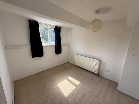 3 bed Terraced for sale Image 10