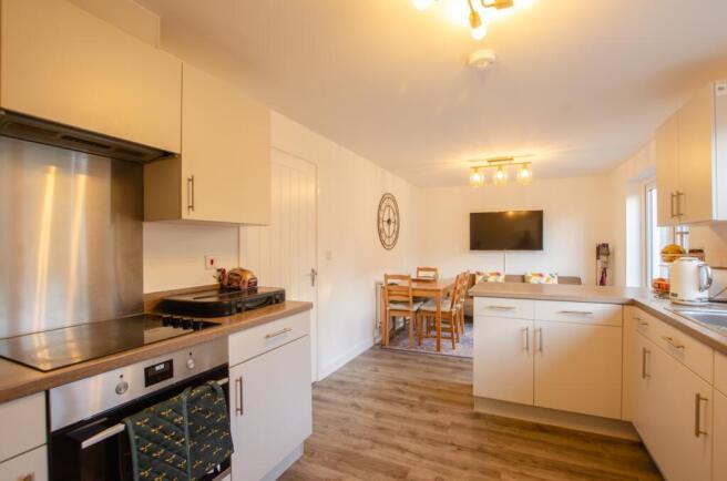 5 Malthouse Drive Bodmin 01208 74182-21