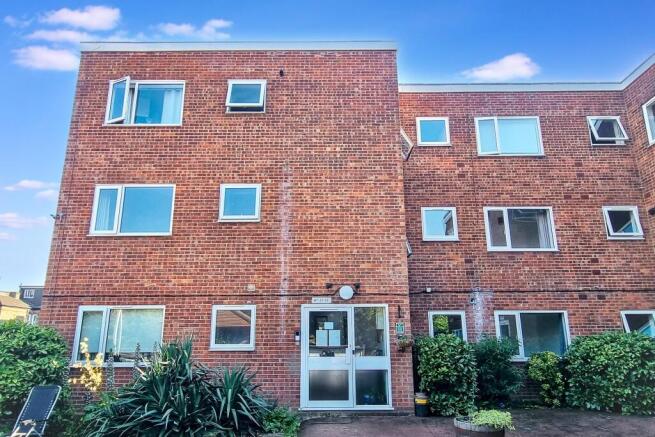 Flat 30, Highland Court, 87 Gordon Road, South Woodford, London, E18 1RE