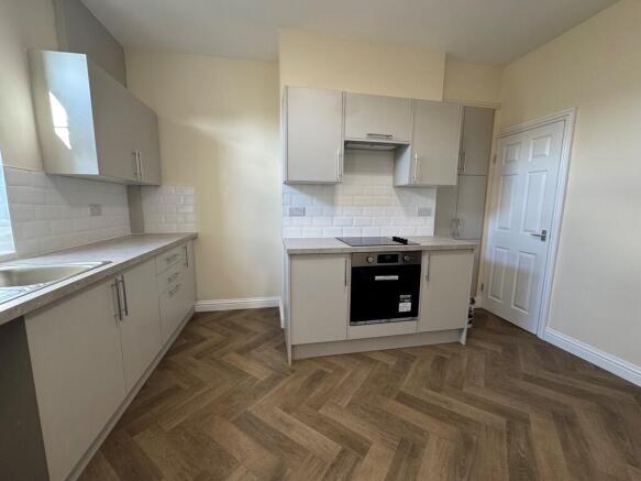 carlyle kitchen 2
