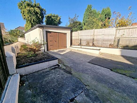Garden & Garage